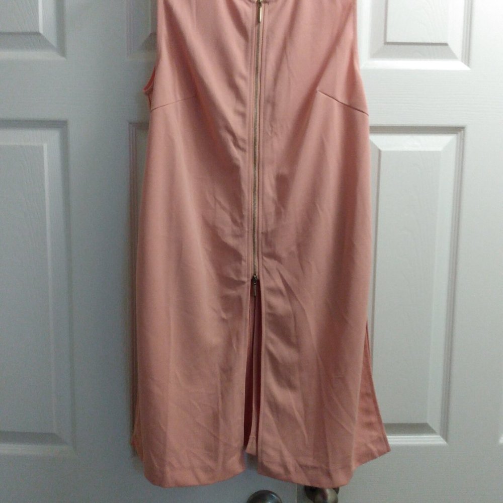 Pinkish sleeveless, zippered top